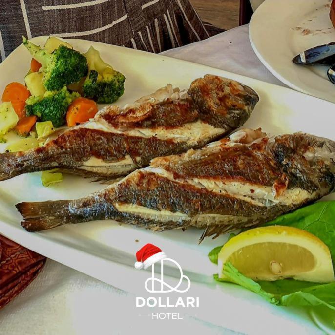 Hotel Dollari Kryemëdhej Exteriör bild